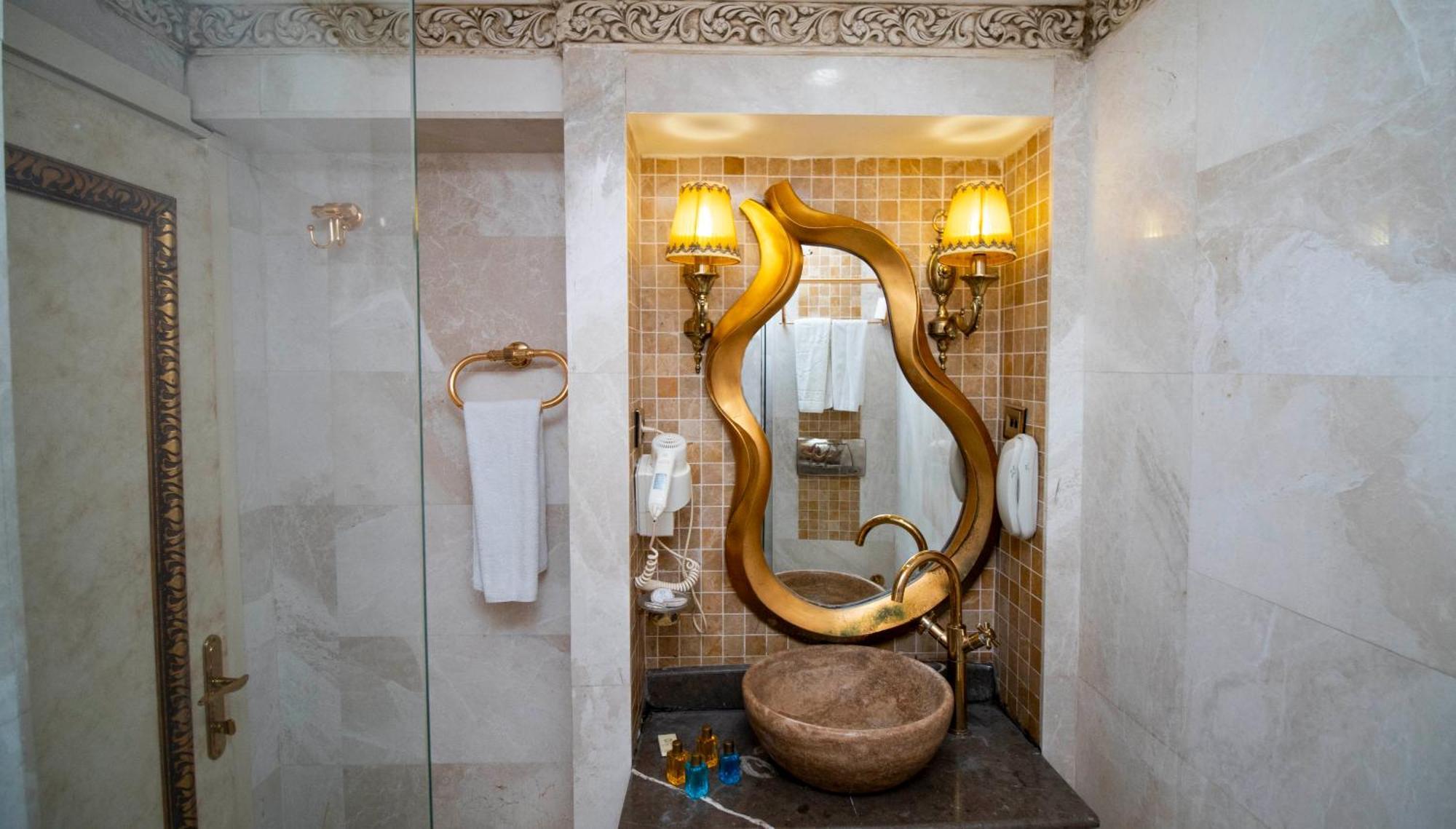 Hotel Buyuk Hamit Istanbul Exterior photo